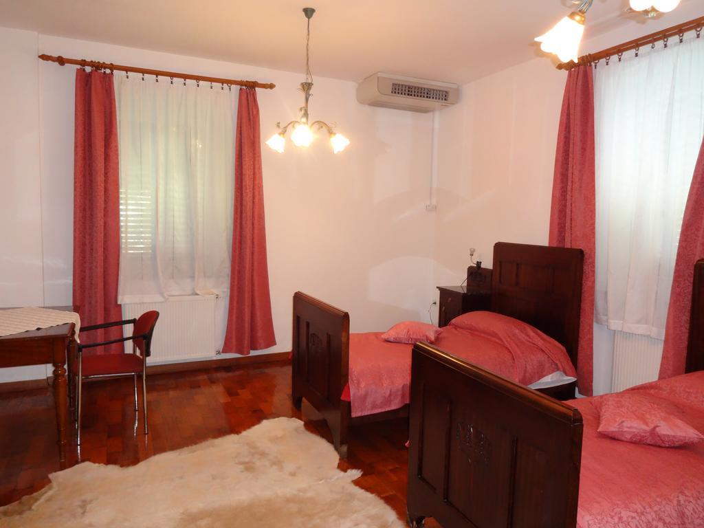Fedrig Private Rooms & Apartment Kobarid Exterior photo